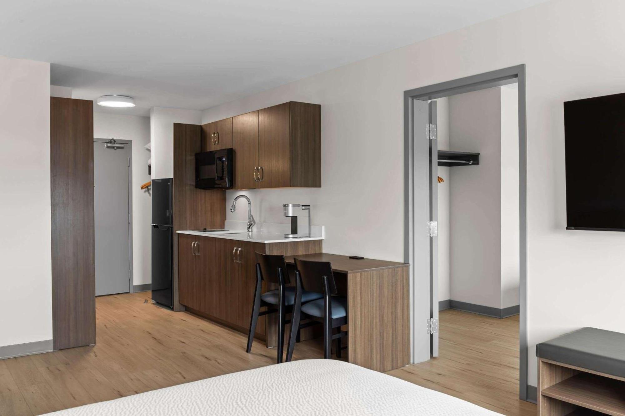 Days Inn By Wyndham Steinbach Εξωτερικό φωτογραφία