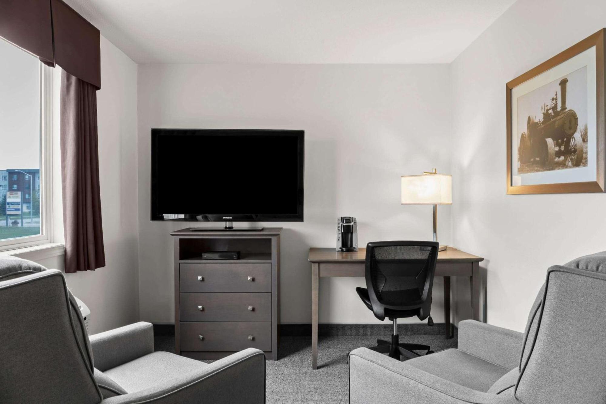 Days Inn By Wyndham Steinbach Εξωτερικό φωτογραφία